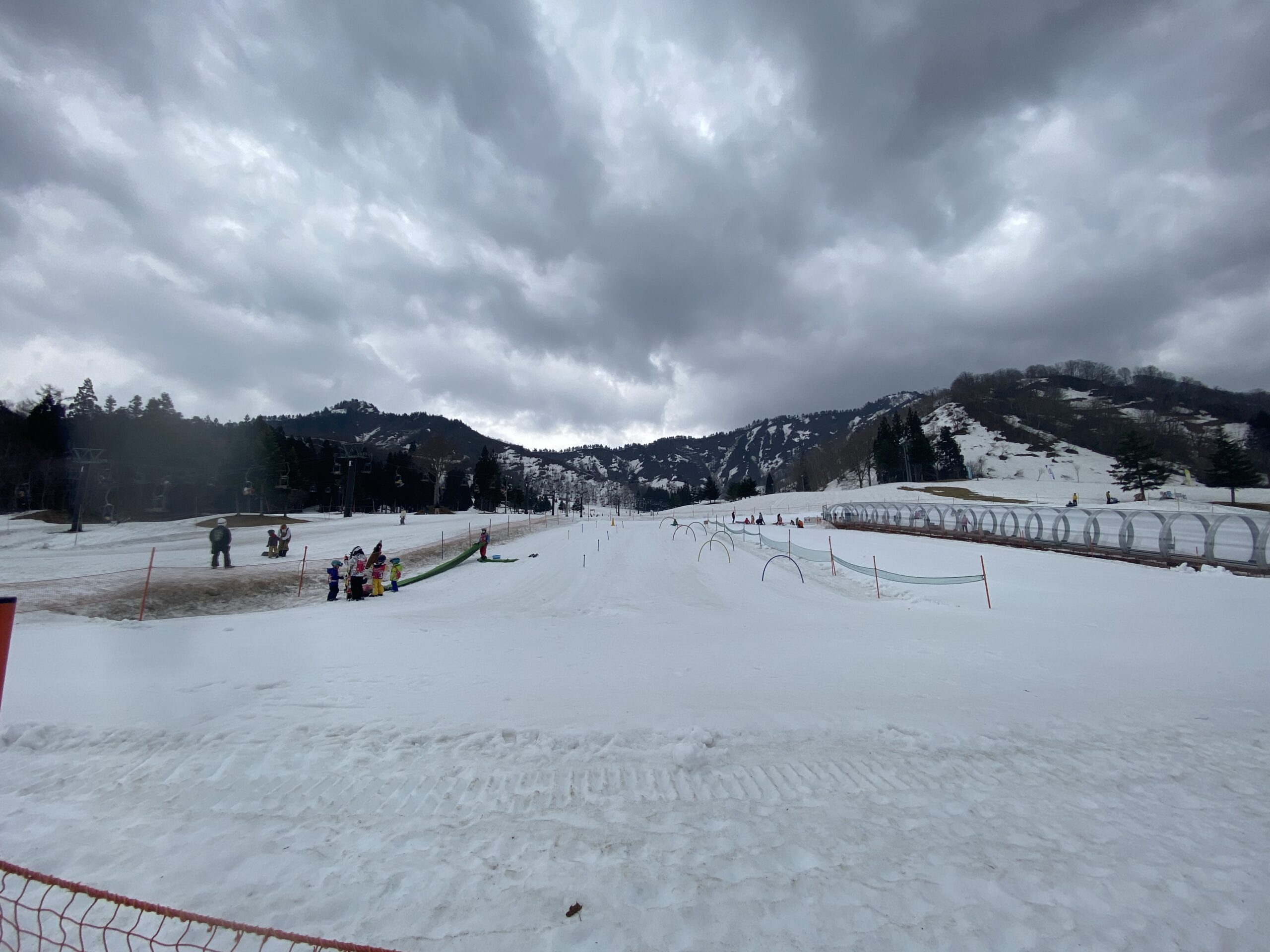 ファミリー向け最強スキー場 湯沢中里に行ってきました とにかく始めてみるblog